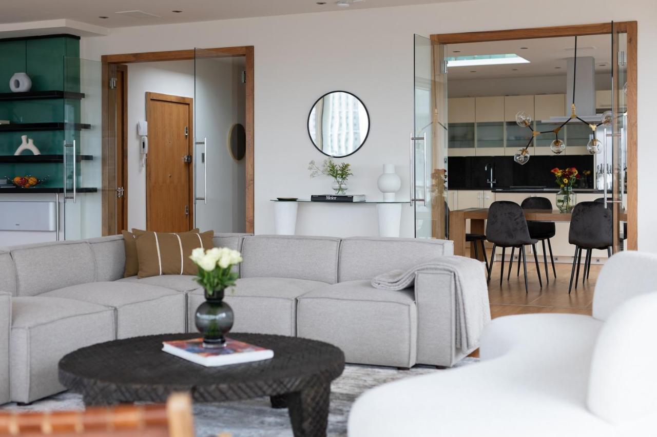 The Canary Wharf Secret - Glamorous 3Bdr Flat With Terrace And Parking Διαμέρισμα Λονδίνο Εξωτερικό φωτογραφία